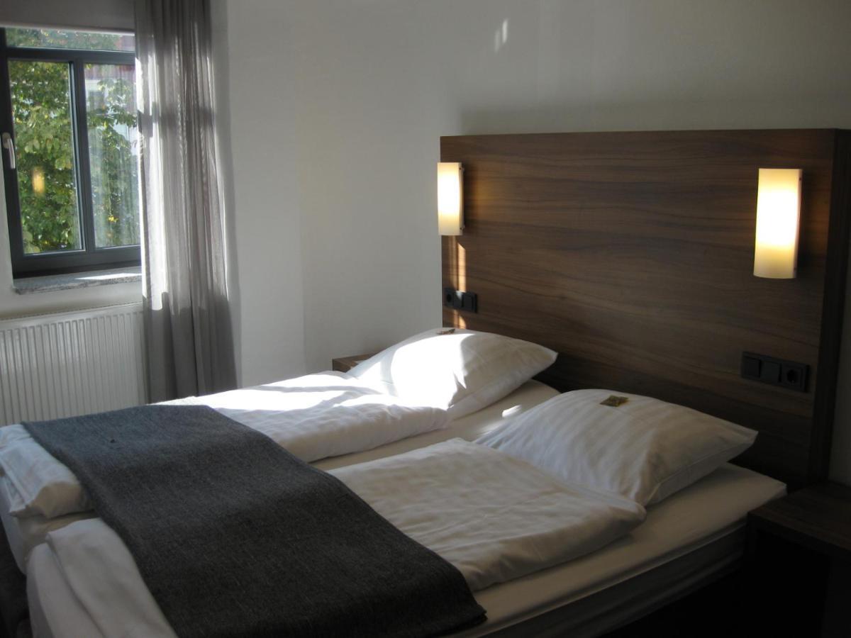 Hotel Garni Anger 5 Бад-Франкенхаузен-Кифхойзер Экстерьер фото